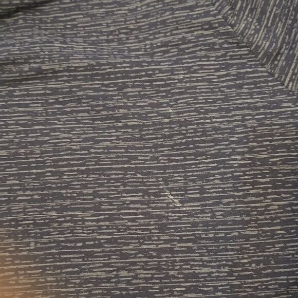 Men's stronger than one lululemon shirt size medium (missing, see measurements) - Picture 9 of 9